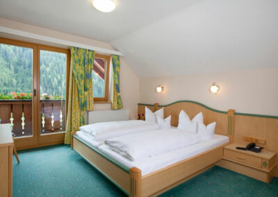 room-prices-Tiroler-Suite5